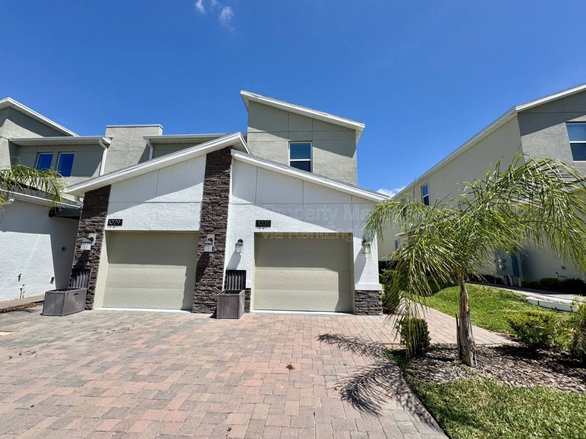 Townhouse for rent at 1031 Splash Shot Place, Davenport, FL 33896