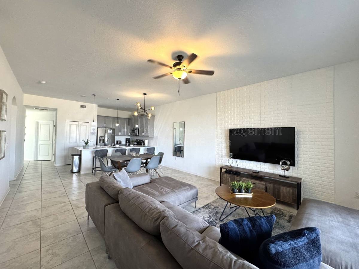 Townhouse for rent at 1031 Splash Shot Place, Davenport, FL 33896