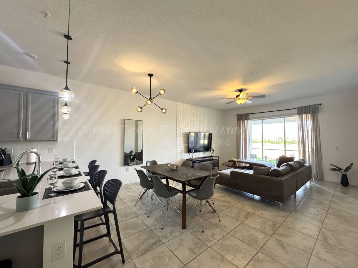Townhouse for rent at 1031 Splash Shot Place, Davenport, FL 33896