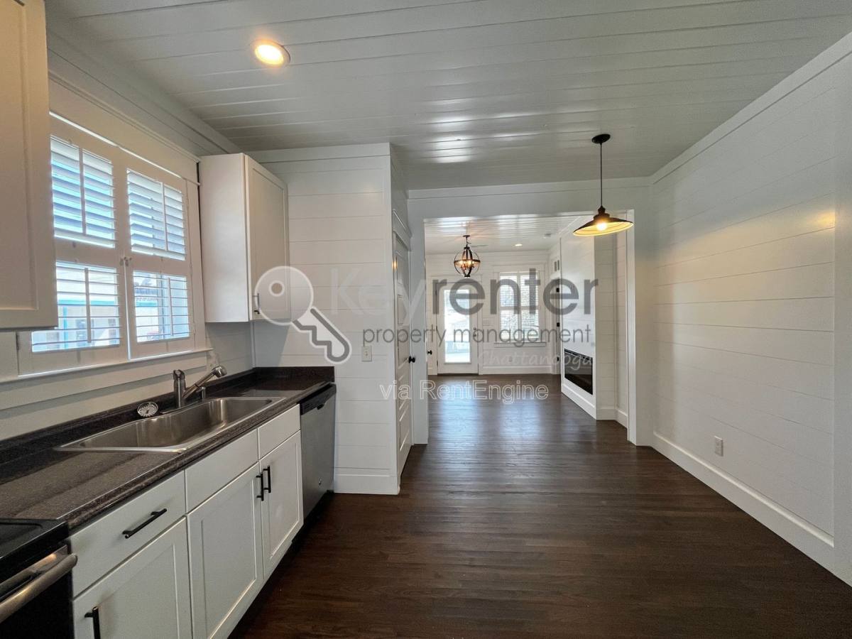 House for rent at 405 Spears Ave, Chattanooga, TN 37405