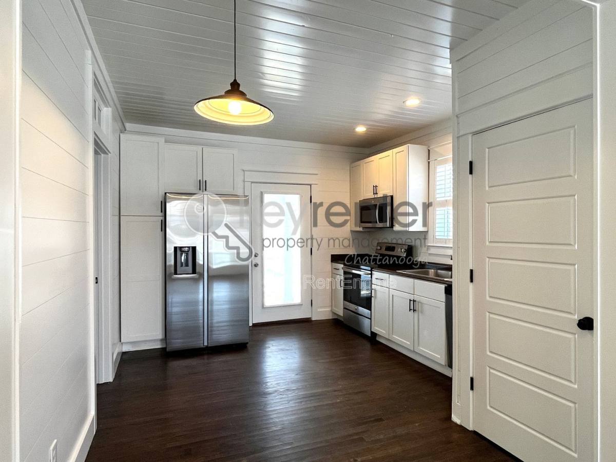 House for rent at 405 Spears Ave, Chattanooga, TN 37405