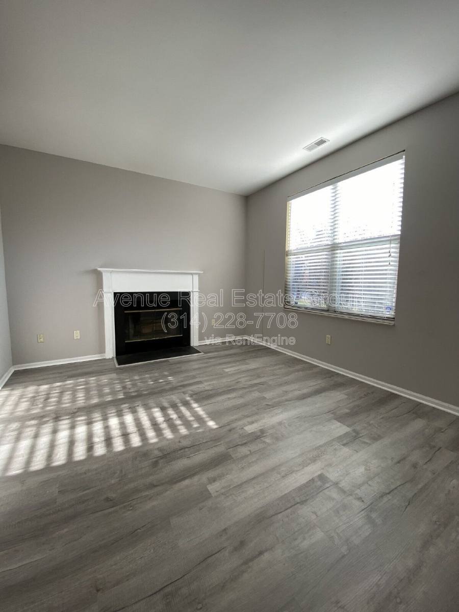 Townhouse for rent at 4127 Westminster Place, Saint Louis, MO 63108