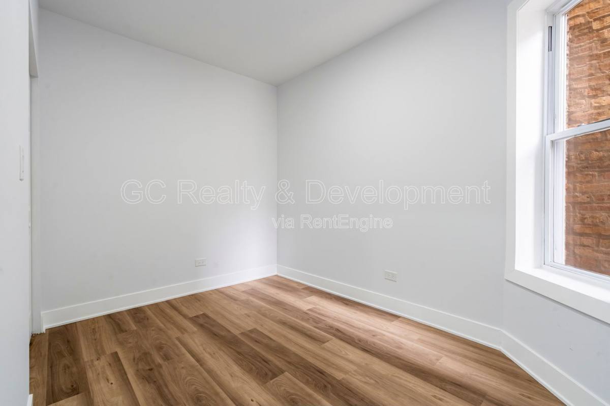 Condo for rent at 3744 N Wilton Ave #1N, Chicago, IL 60613