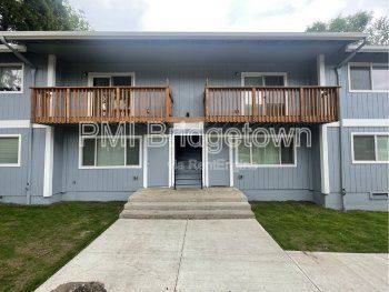 Apartment for rent at 4800 SE Boardman Ave #6, Portland, OR 97267