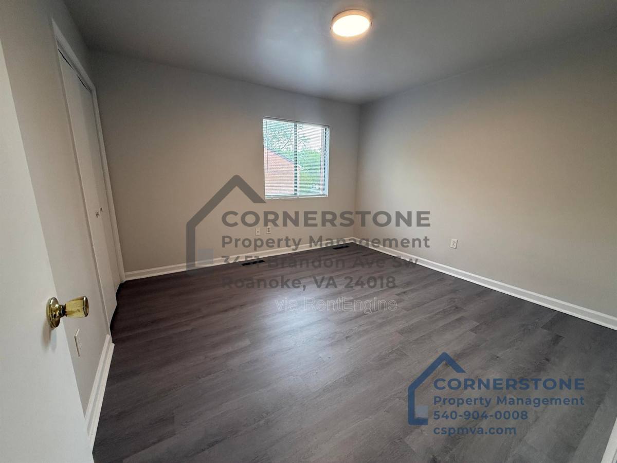 Apartment for rent at 106 Lee Ave NE #10, Roanoke, VA 24012