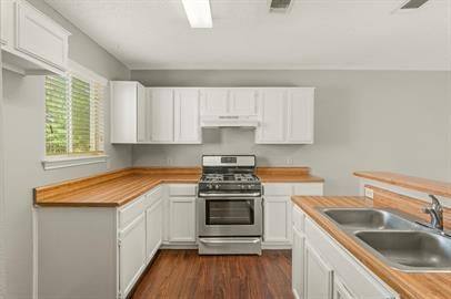 House for rent at 8311 Treehouse Lane, Austin, TX 78749