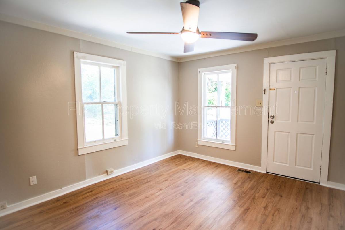 Apartment for rent at 4645 Anderson Place #1, Knoxville, TN 37918