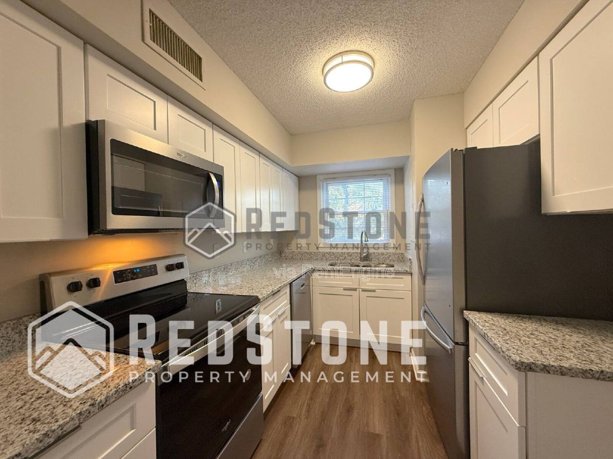 Apartment for rent at 725 S Broad St #C, Burlington, NC 27215