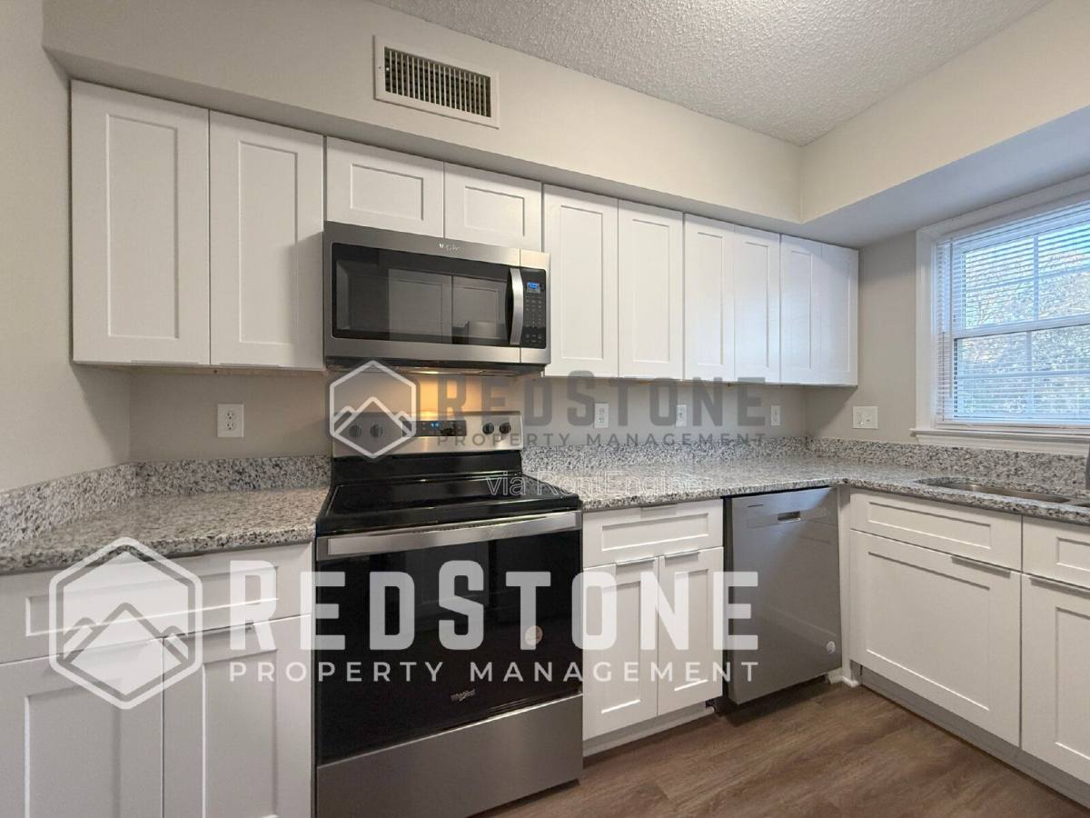 Apartment for rent at 725 S Broad St #C, Burlington, NC 27215