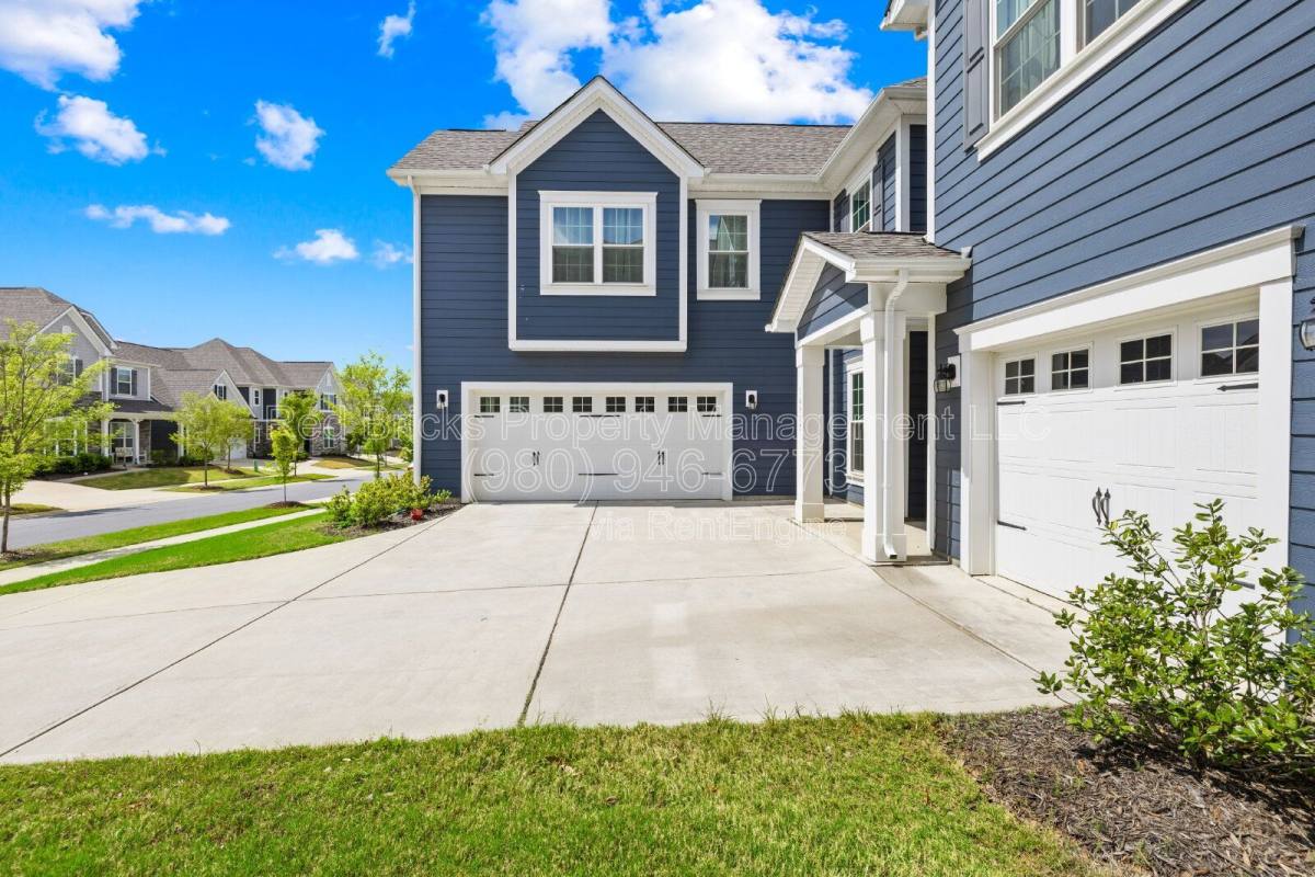 House for rent at 14917 Baldridge Dr, Huntersville, NC 28078