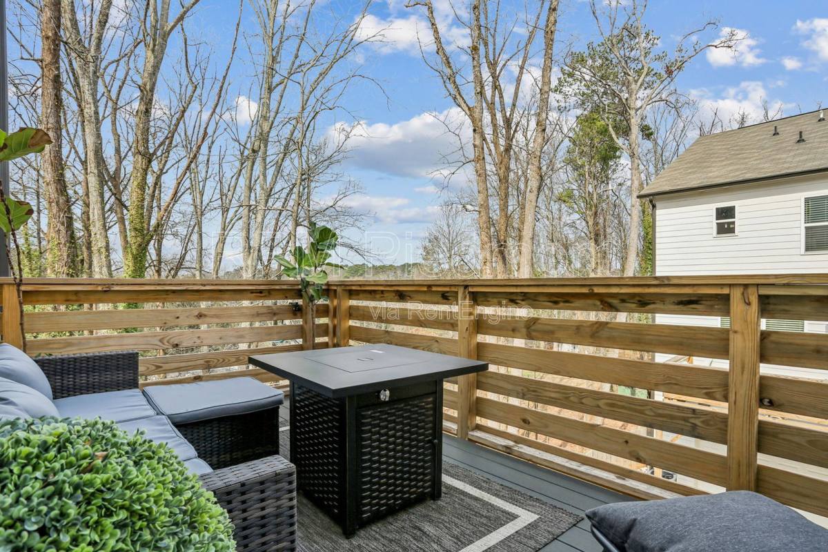 Townhouse for rent at 3371 Macaiva Alley, Decatur, GA 30032