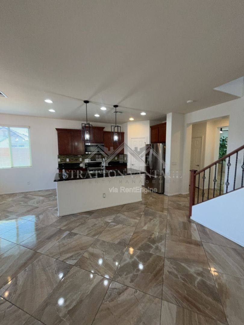 House for rent at 7311 N 90th Ave, Glendale, AZ 85305