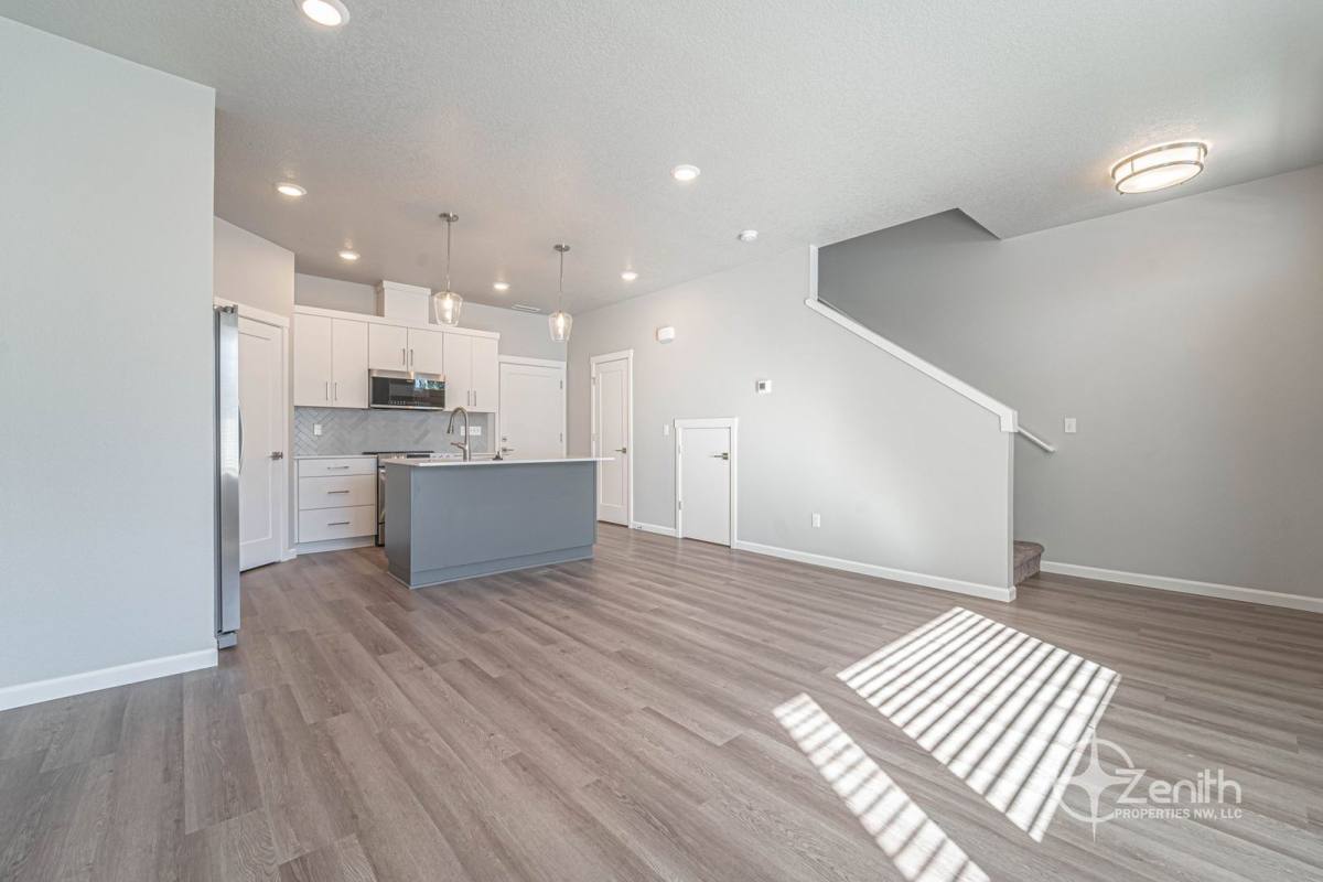 Townhouse for rent at 16334 NE 20th St, Vancouver, WA 98684