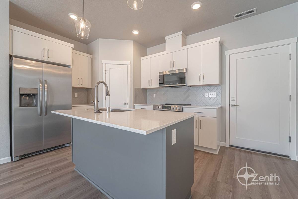 Townhouse for rent at 16334 NE 20th St, Vancouver, WA 98684