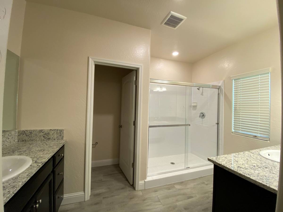 House for rent at 2430 W Mallard, Hanford, CA 93230