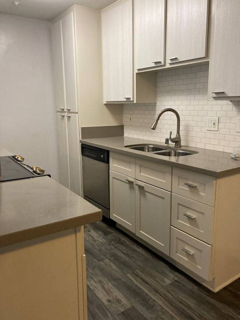 Apartment for rent at 322 Hillside Terrace, Vista, CA 92084