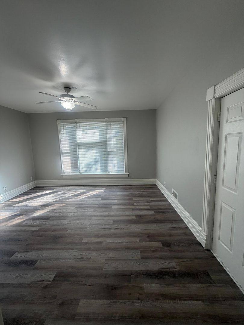 Apartment for rent at 708 Perry St, La Porte, IN 46350