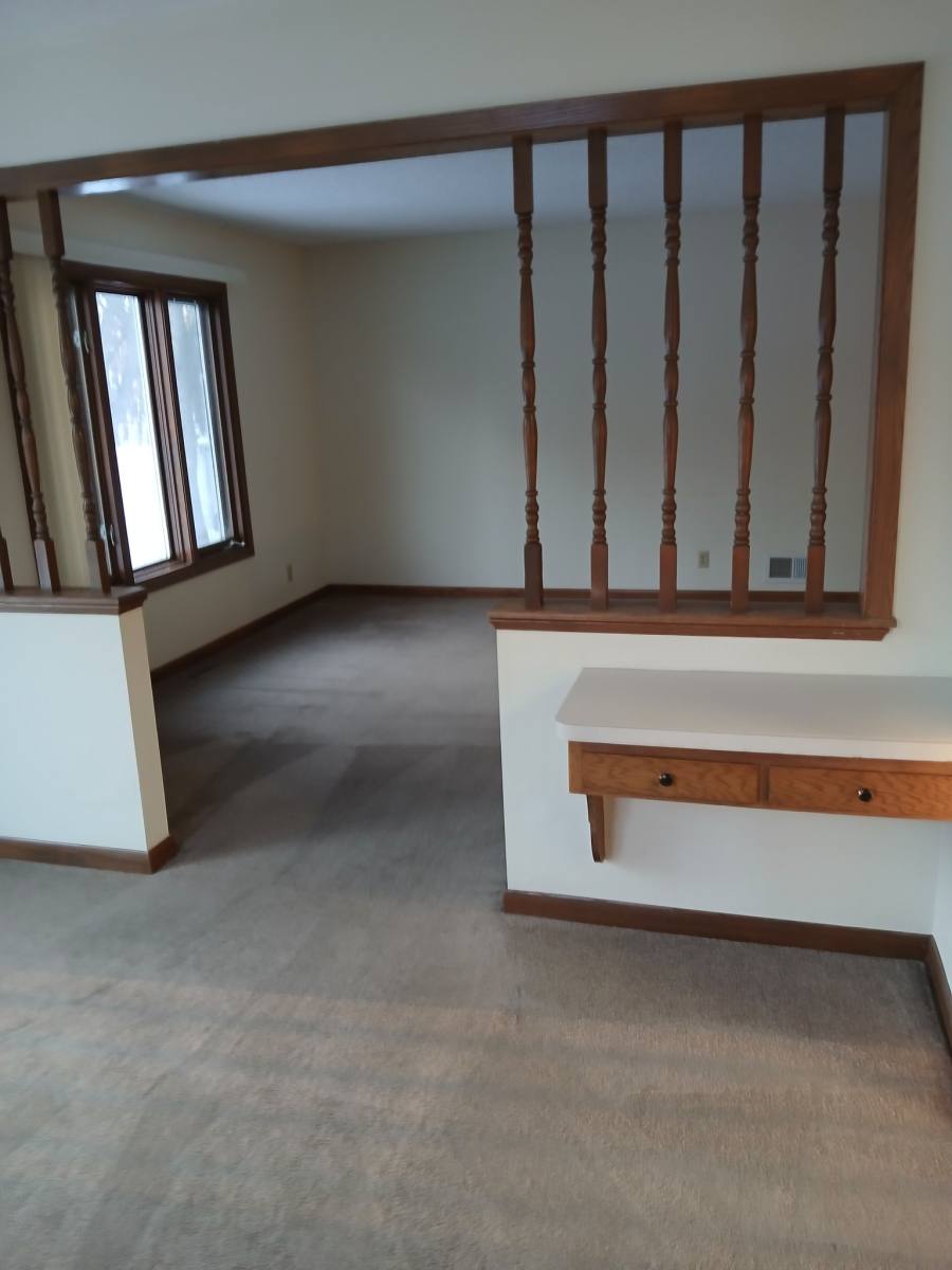 Townhouse for rent at 2955 Arcade St, Saint Paul, MN 55109