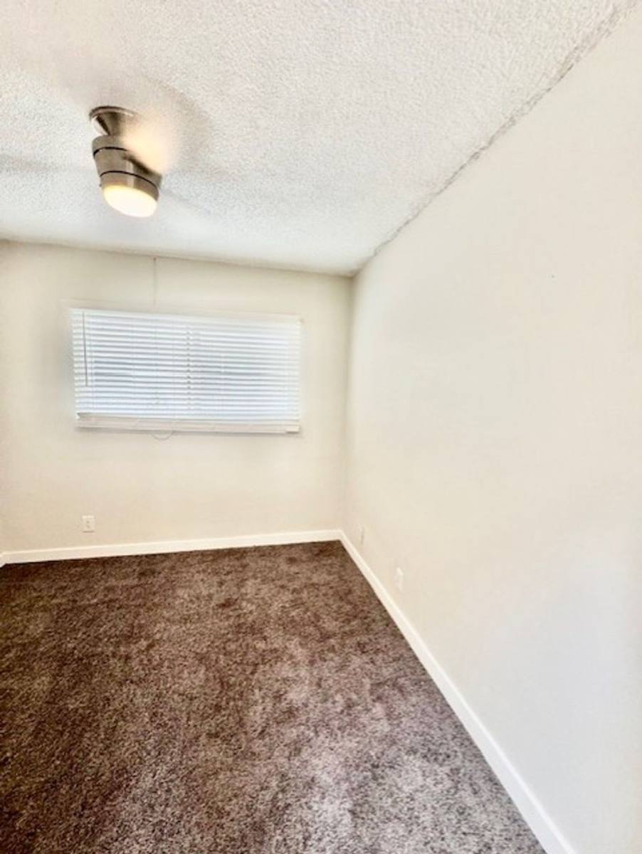 Apartment for rent at 7524 Sepulveda Blvd, Van Nuys, CA 91405