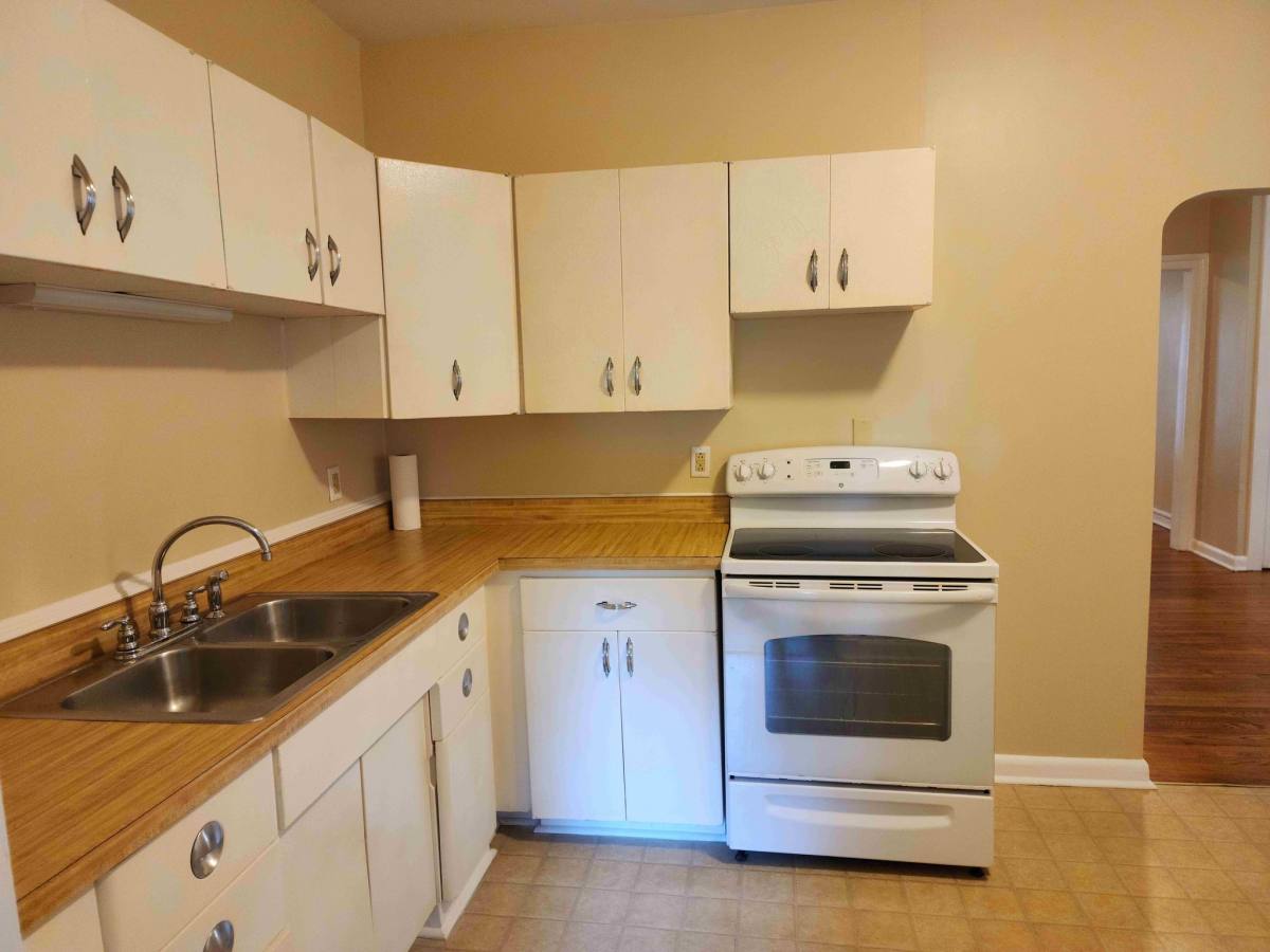 Townhouse for rent at 513 Third St, Shenandoah, VA 22849