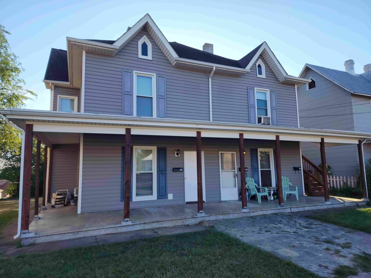 Townhouse for rent at 513 Third St, Shenandoah, VA 22849