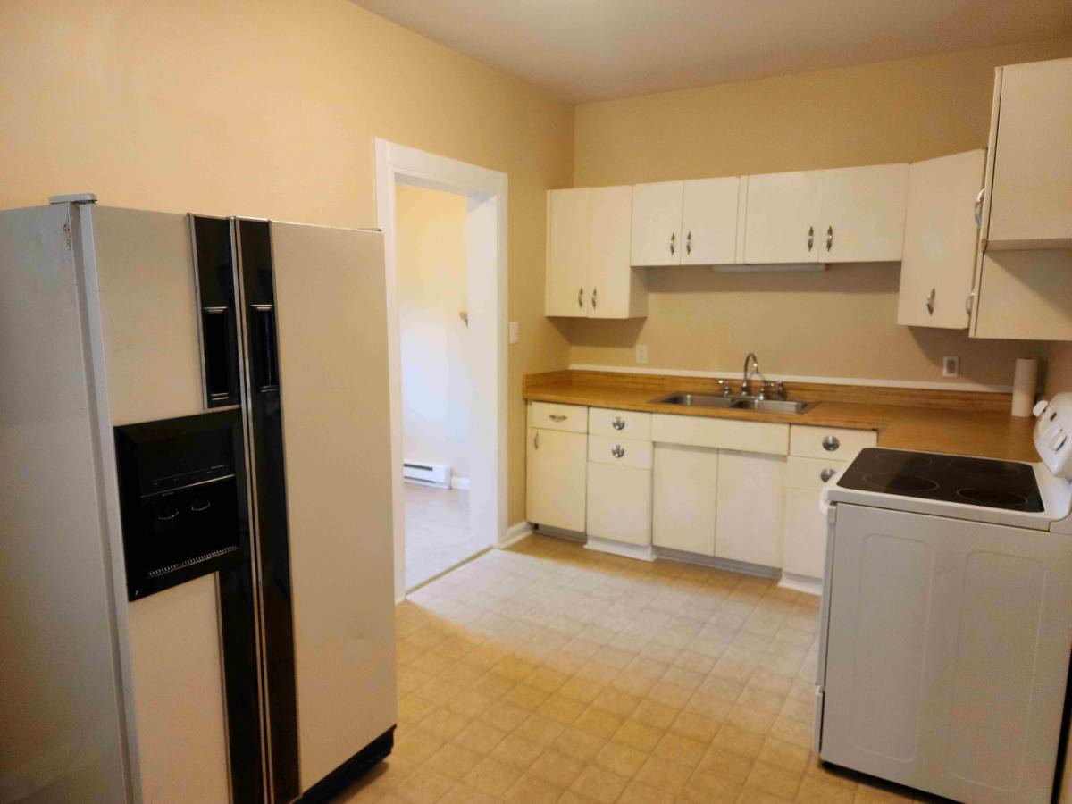 Townhouse for rent at 513 Third St, Shenandoah, VA 22849