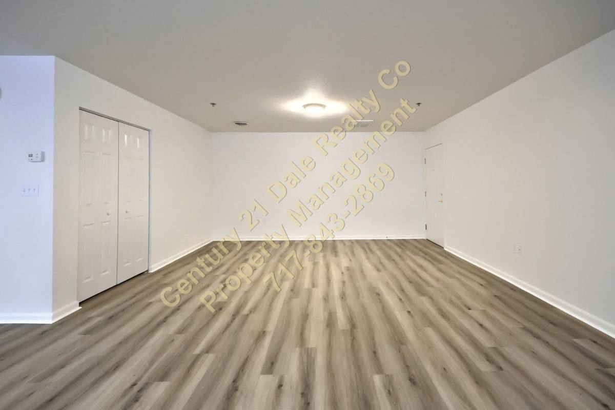 Apartment for rent at 360 W Market St #B, York, PA 17406