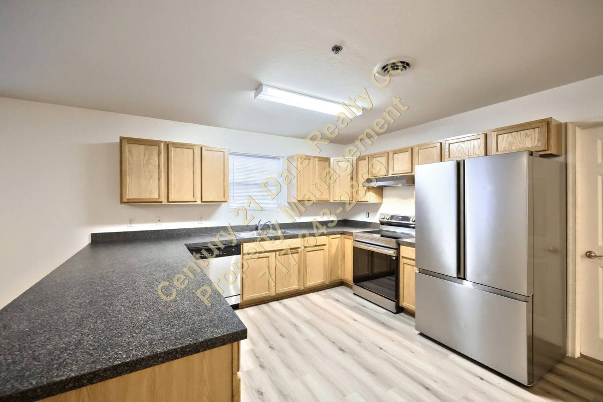 Apartment for rent at 360 W Market St #B, York, PA 17406