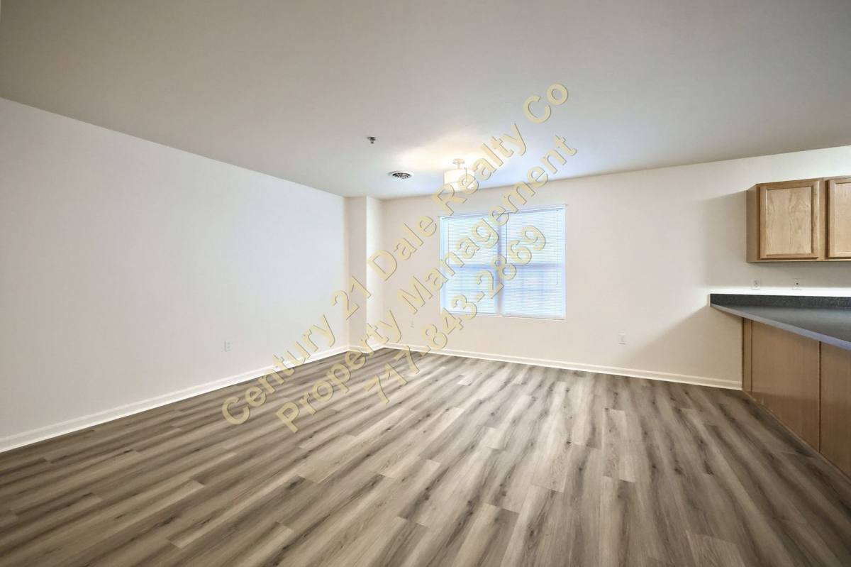 Apartment for rent at 360 W Market St #B, York, PA 17406