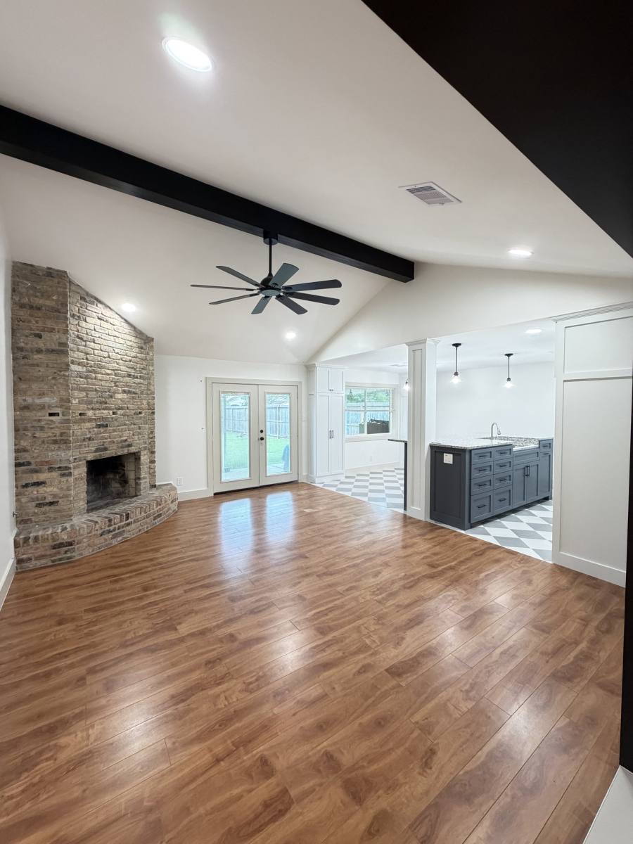 House for rent at 7007 Pine Grove Dr, Houston, TX 77092