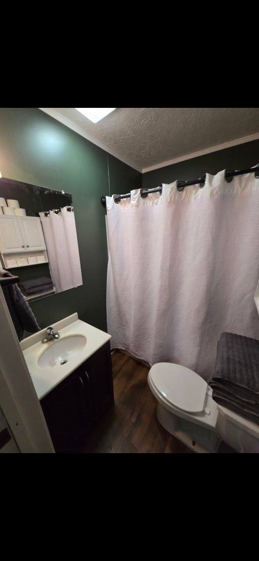 Apartment for rent at 1610 16th St #A, Rock Valley, IA 51247
