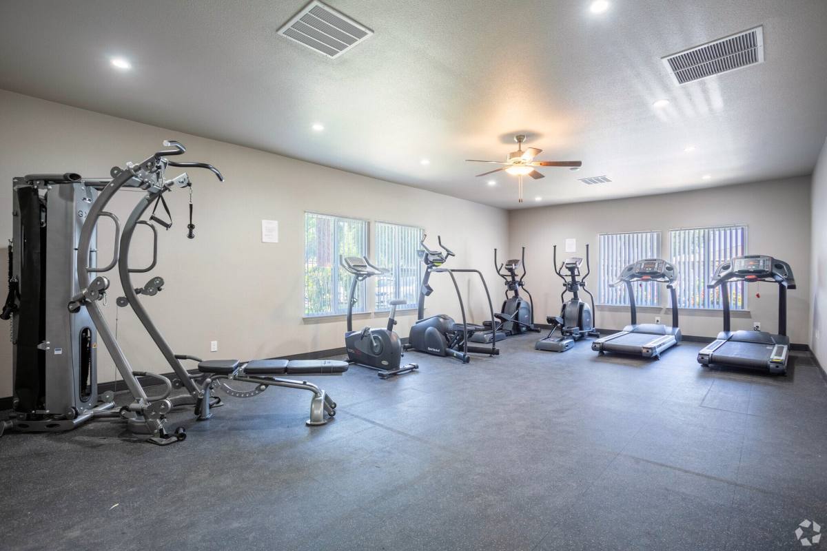 Apartment for rent at 4144 N Valentine, Fresno, CA 93722