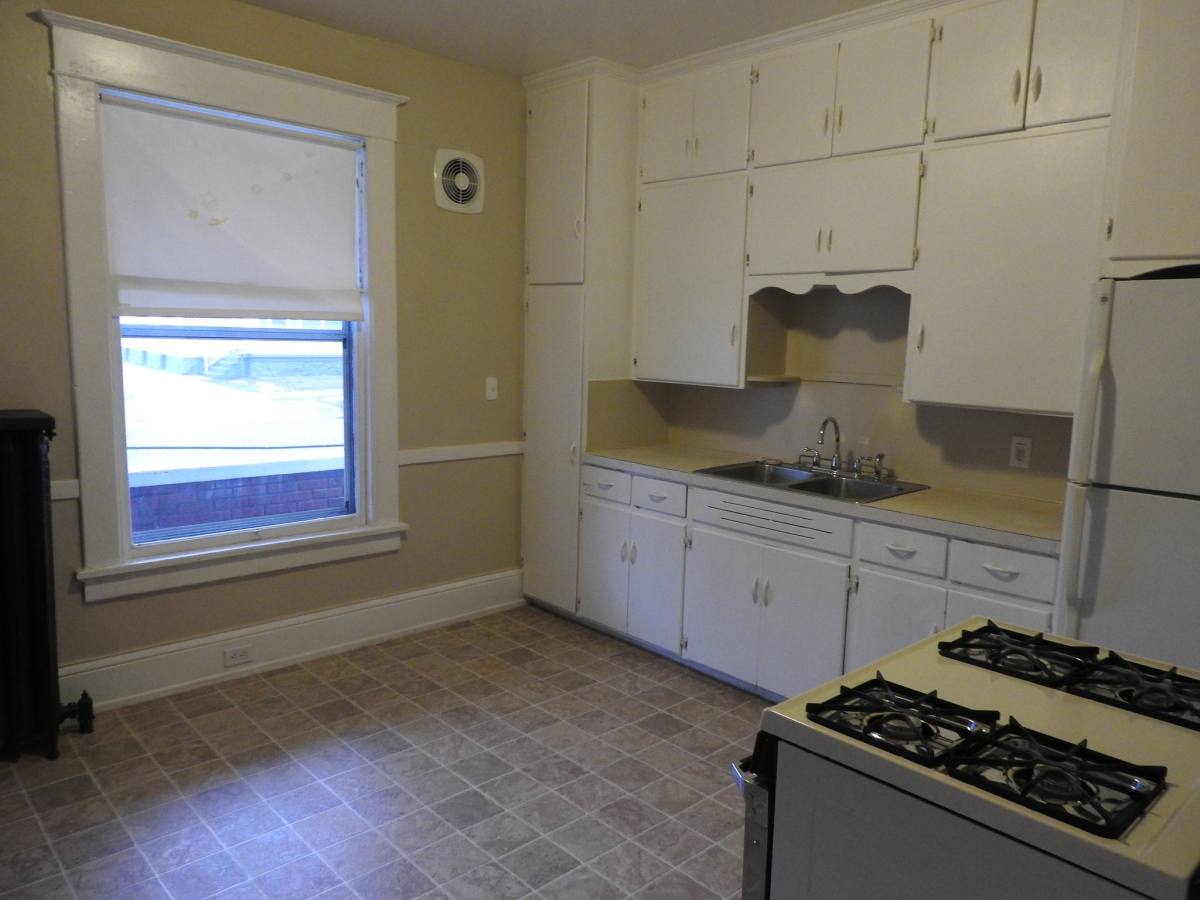 Apartment for rent at 306 Gold Ave NW #1, Grand Rapids, MI 49504