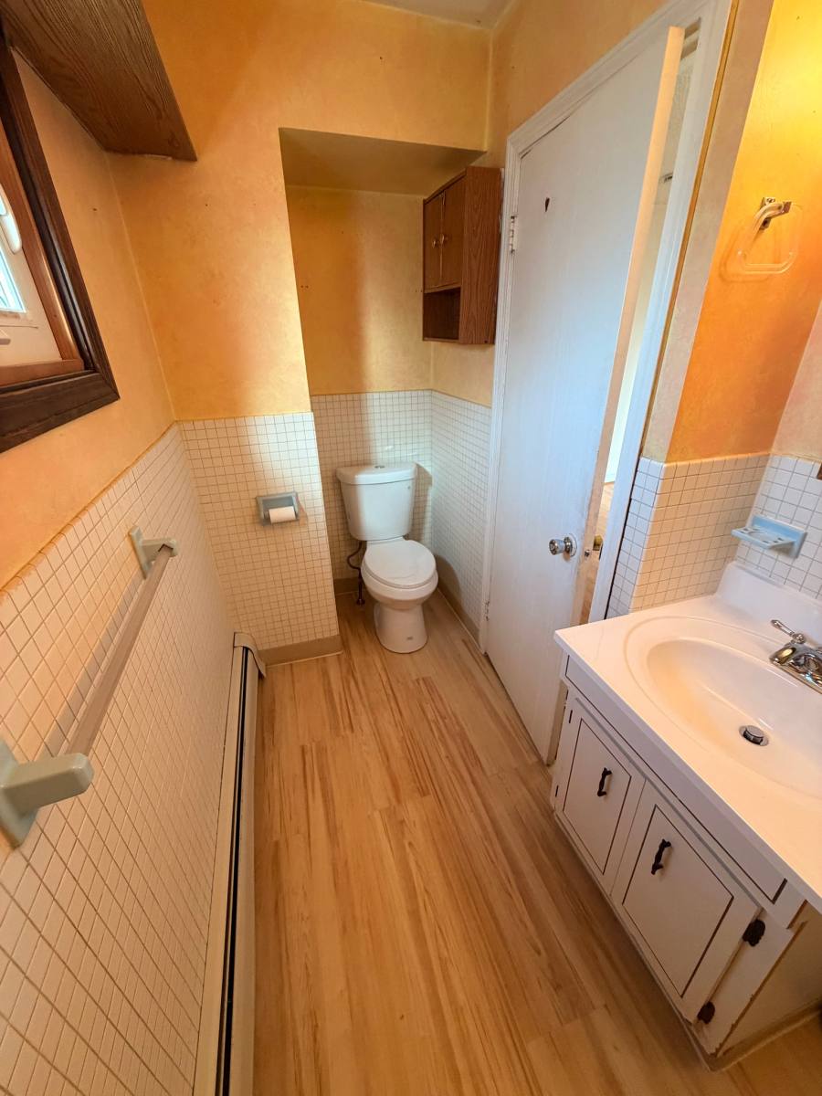 Apartment for rent at 97 Grant St #2W, Fall River, MA 02721