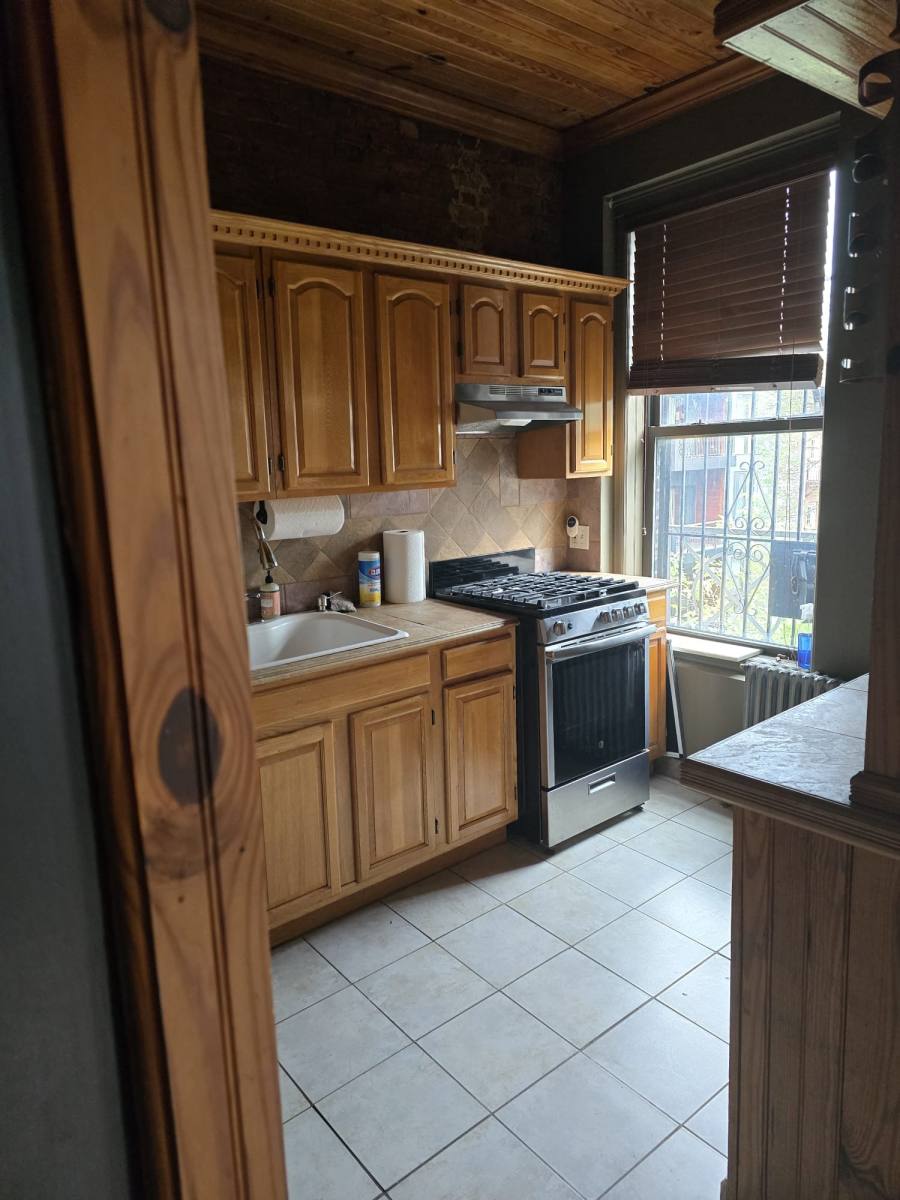 Apartment for rent at 74A 4th Ave #3, Brooklyn, NY 11217