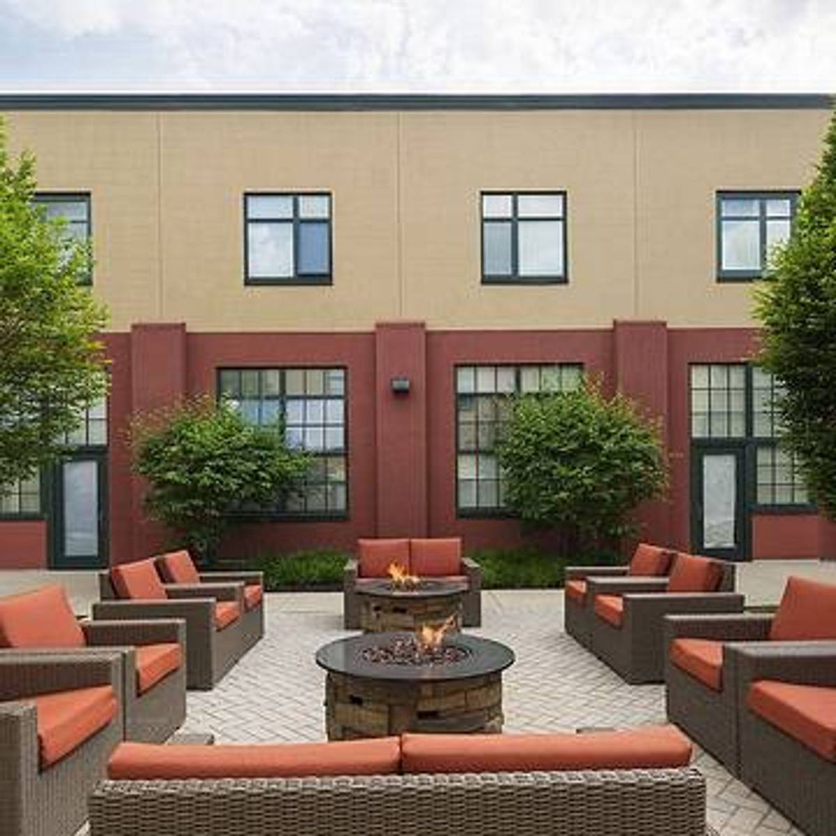 Apartment for rent at 200 S Line St, Lansdale, PA 19446