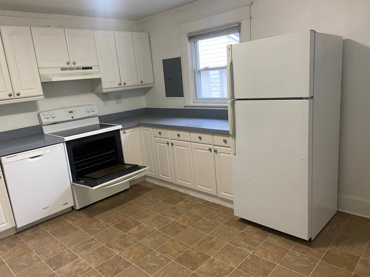 House for rent at 735 Ludlow, Rochester, MI 48307