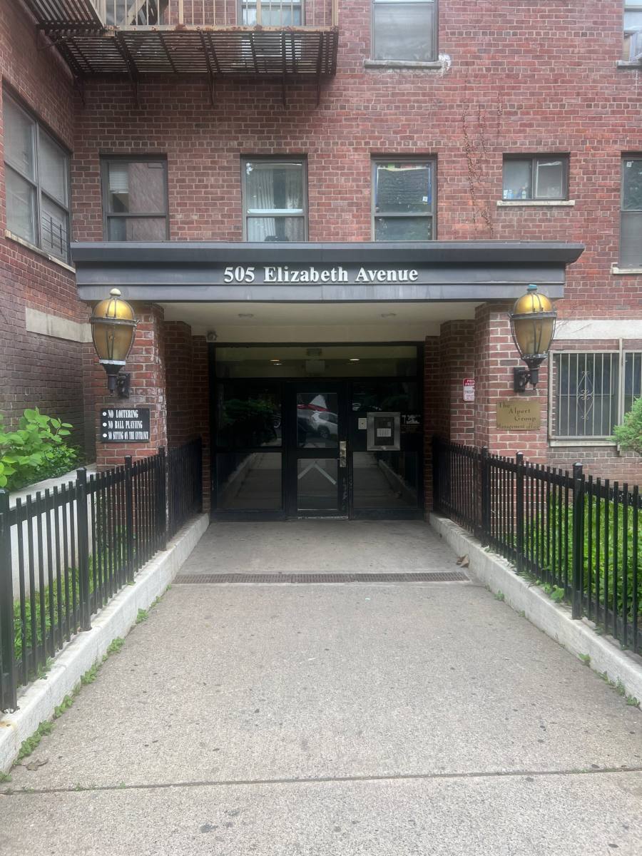 Apartment for rent at 505 Elizabeth Ave #6B, Newark, NJ 07112