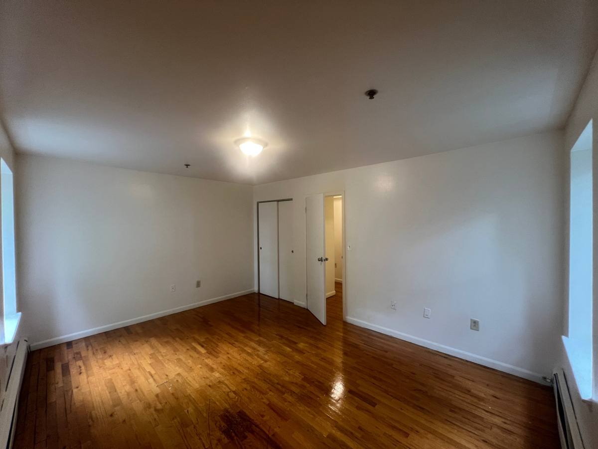 Apartment for rent at 505 Elizabeth Ave #6B, Newark, NJ 07112