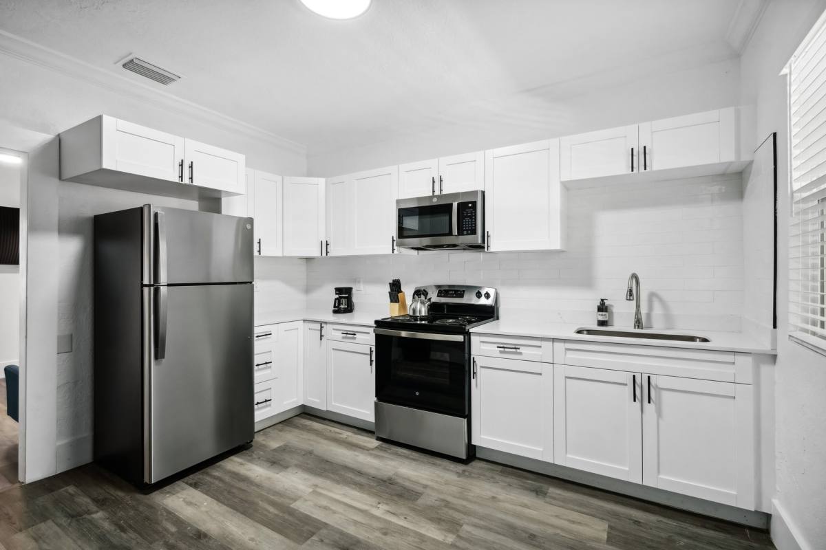 Apartment for rent at 806 E Chelsea St #3, Tampa, FL 33603