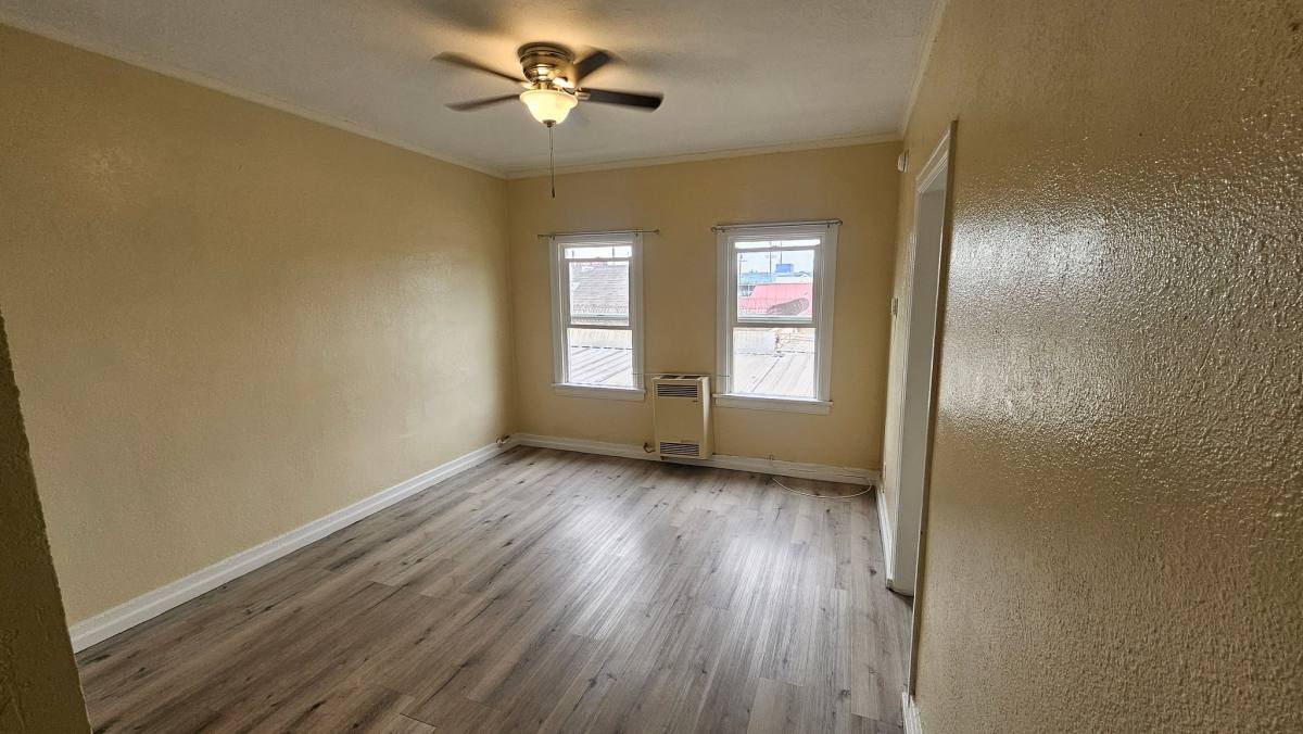 Apartment for rent at 1185 E Vernon Ave #20, Los Angeles, CA 90011