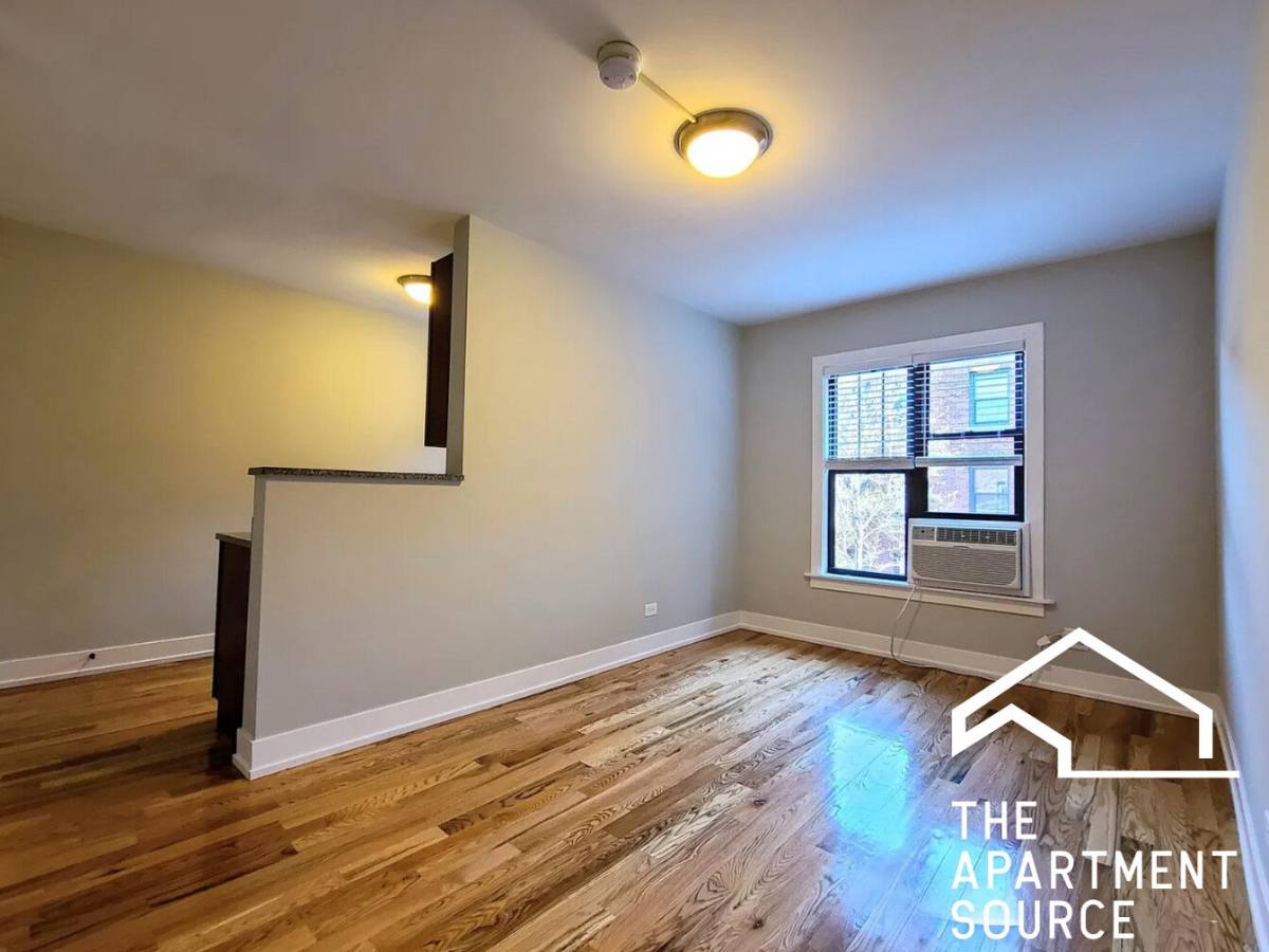 Apartment for rent at 2904 N Mildred Ave #J1, Chicago, IL 60657