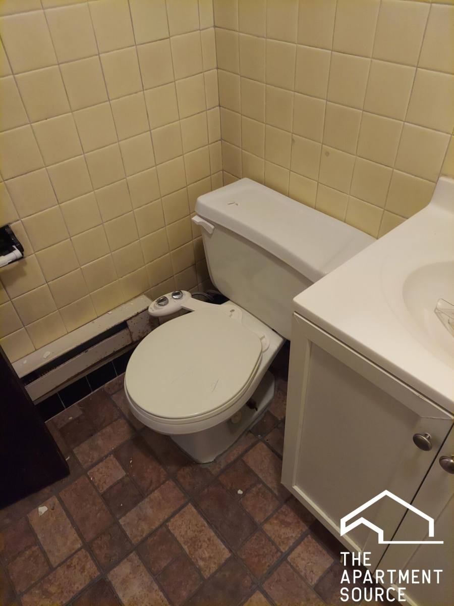 Apartment for rent at 4415 N Wolcott Ave #B3, Chicago, IL 60640