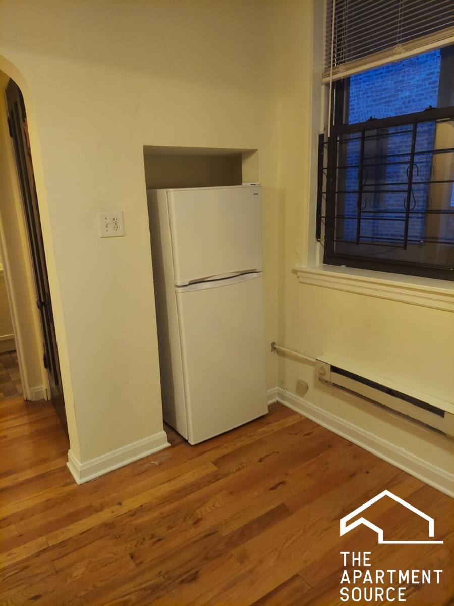 Apartment for rent at 4415 N Wolcott Ave #B3, Chicago, IL 60640