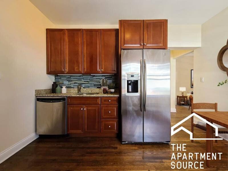 Apartment for rent at 750 W Addison St #GDN, Chicago, IL 60613