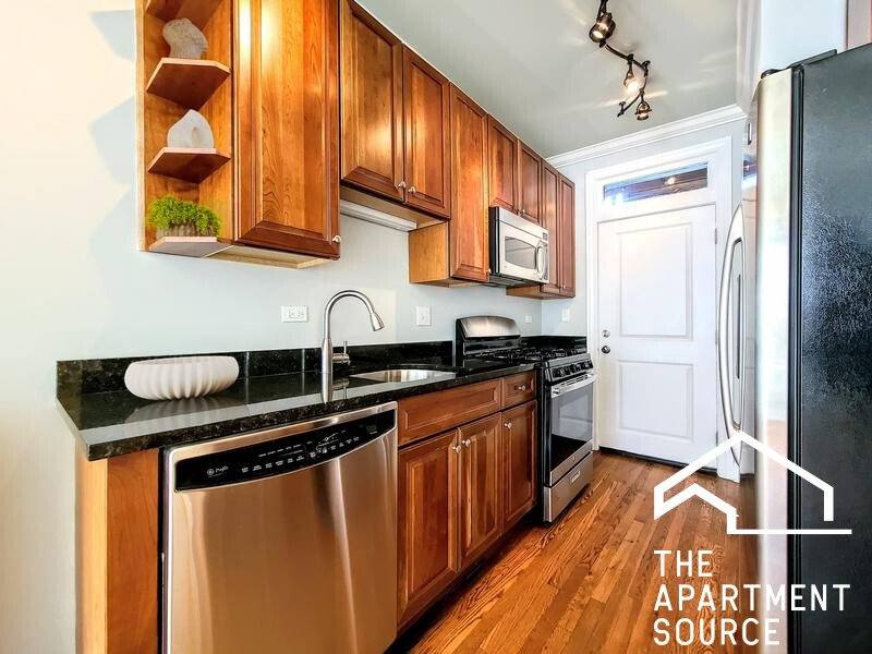 Apartment for rent at 750 W Addison St #GDN, Chicago, IL 60613