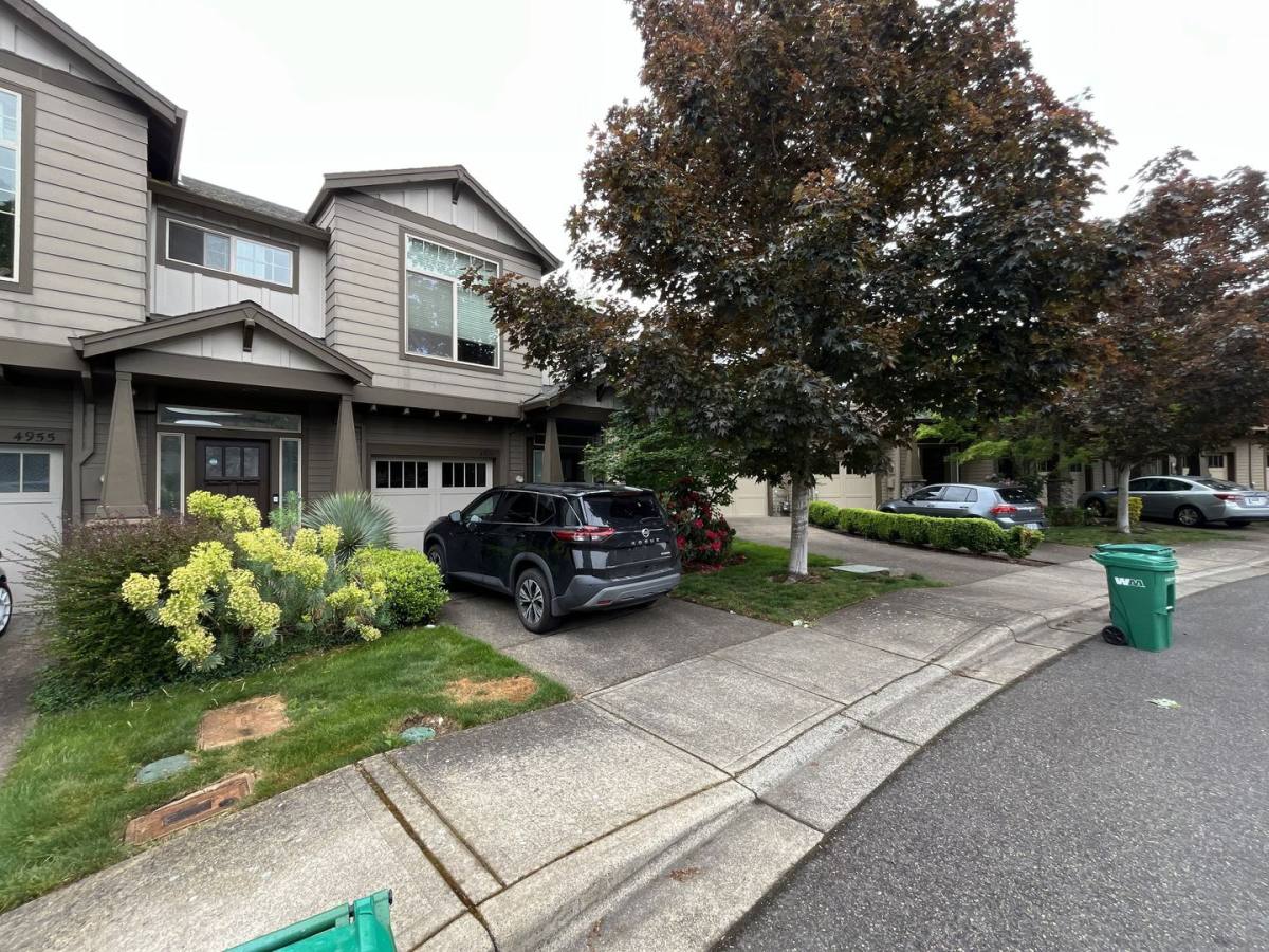 House for rent at 4971 NW 162nd Terrace, Portland, OR 97229