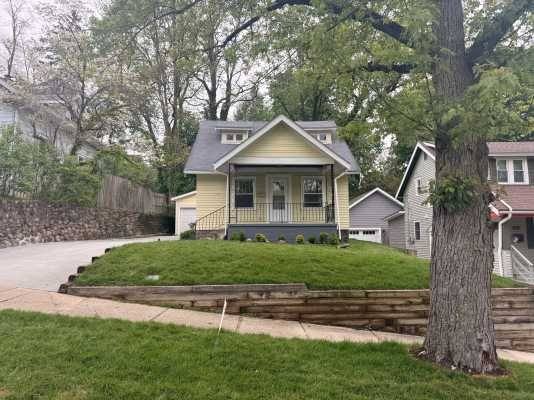 House for rent at 1120 Maple St, Kalamazoo, MI 49008