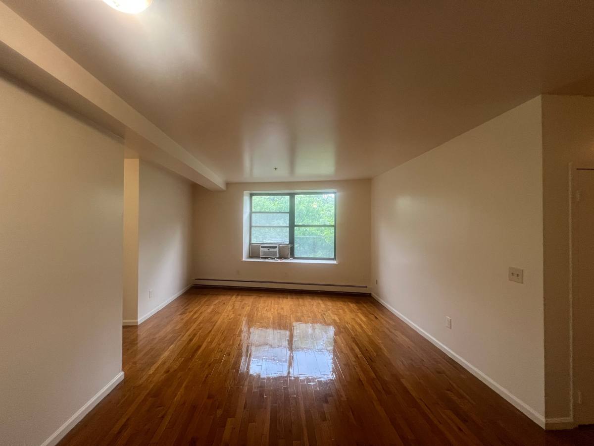 Apartment for rent at 1 Mapes Ave #3D, Newark, NJ 07112