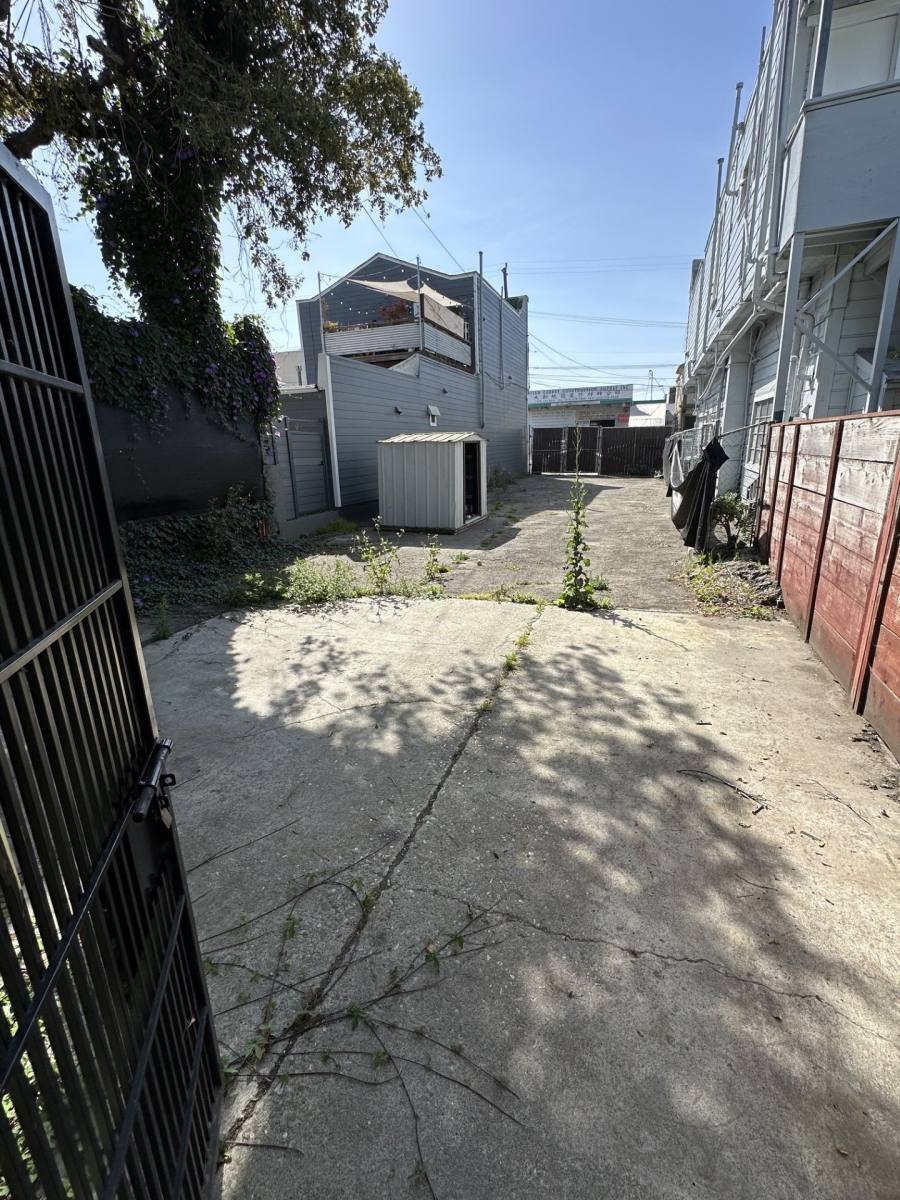 House for rent at 1240 E 12th St #1, Oakland, CA 94606